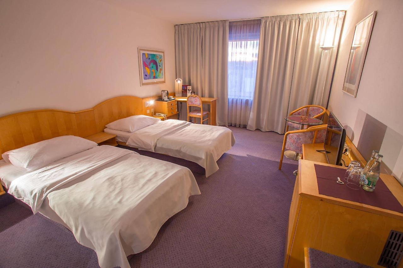 Cosmopolitan Bobycentrum - Czech Leading Hotels Brno Bagian luar foto