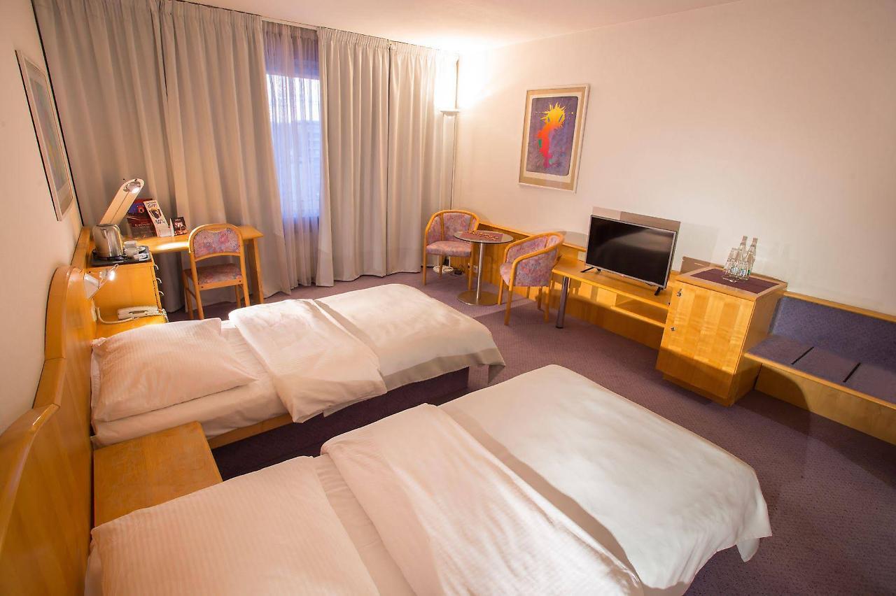 Cosmopolitan Bobycentrum - Czech Leading Hotels Brno Bagian luar foto