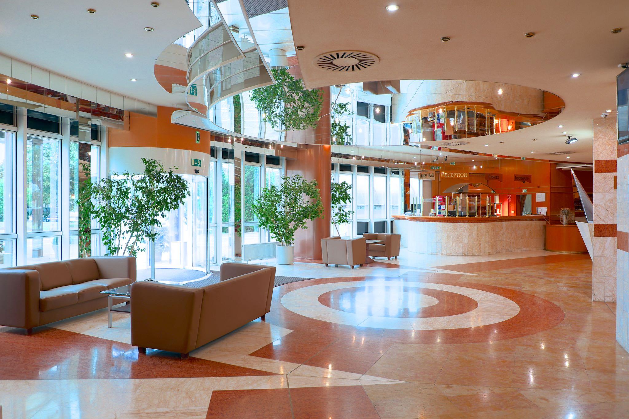 Cosmopolitan Bobycentrum - Czech Leading Hotels Brno Bagian luar foto